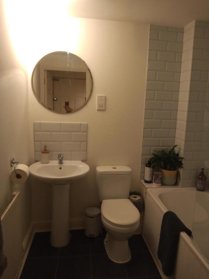 The Eaves, Glastonbury High Street 2 Bed 2 Bathroom Apartment Bagian luar foto