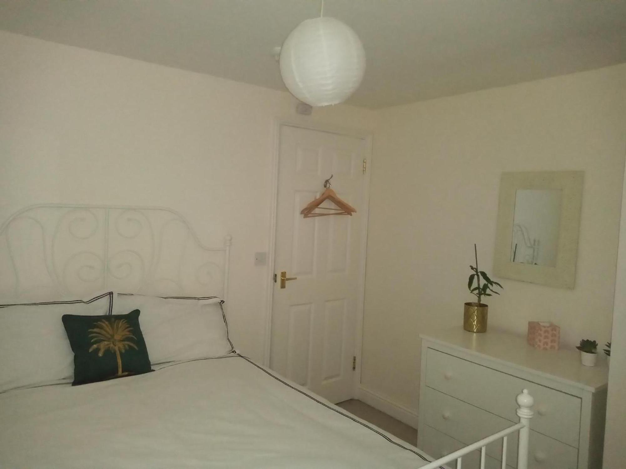 The Eaves, Glastonbury High Street 2 Bed 2 Bathroom Apartment Bagian luar foto